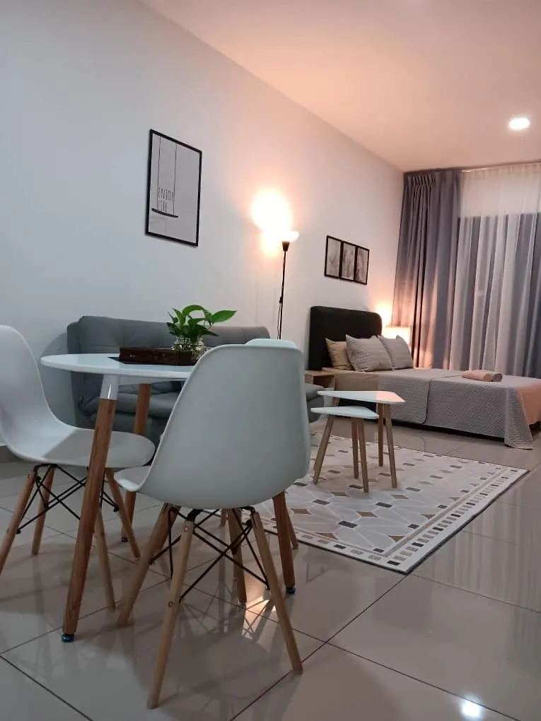 Alinea Suite 2118 Shah Alam 0*,